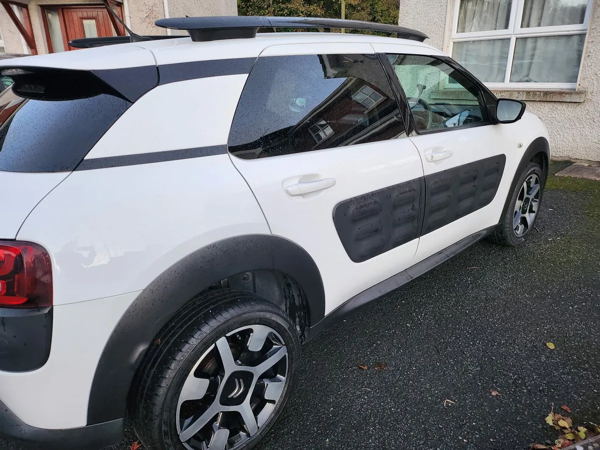 Automatic low mileage C4 Cactus - Image 3