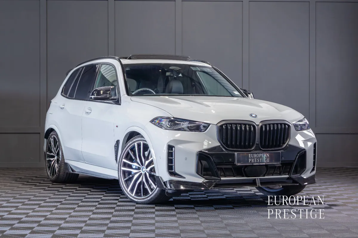 2025 BMW X5 X-Drive 50e M-Sport *Pan Roof - Image 1