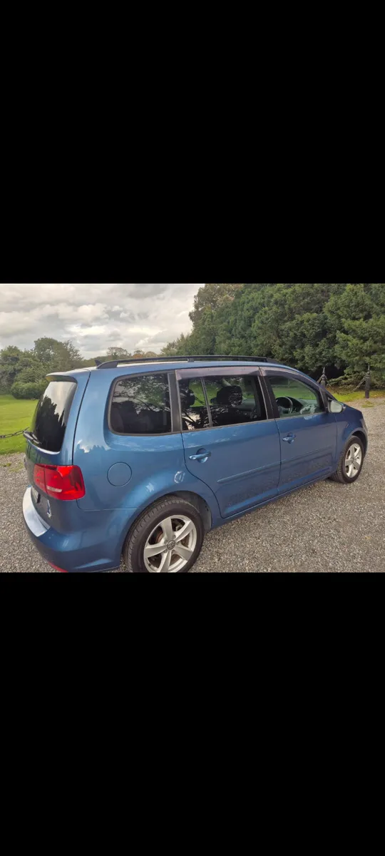 Volkswagen Touran 2015 - Image 4