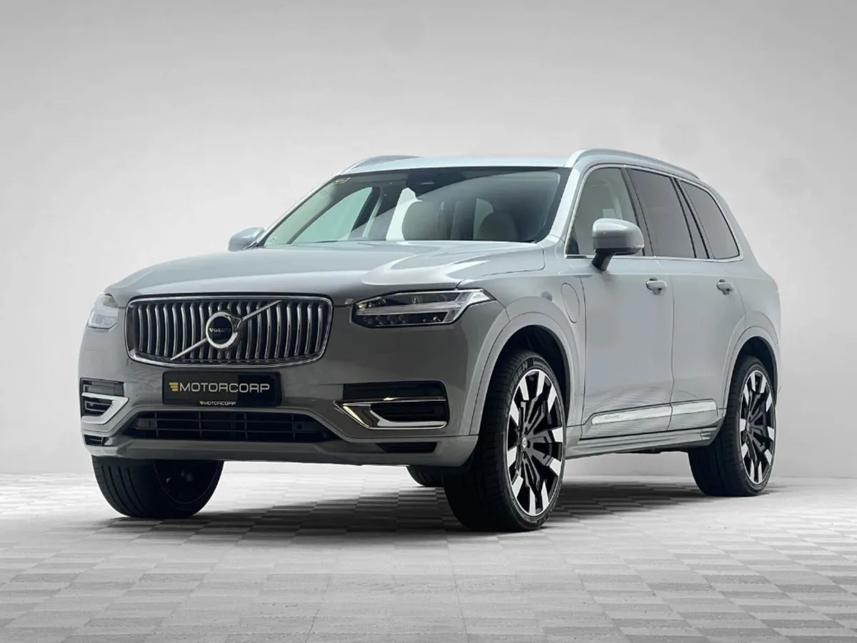 Volvo XC90 CORE T8 RECHARGE AWD *7 SEATER* - Image 3