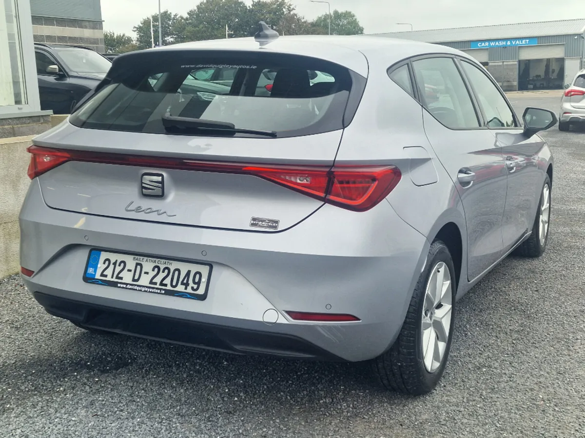 SEAT Leon 2.0tdi 115HP SE 5DR - Image 3