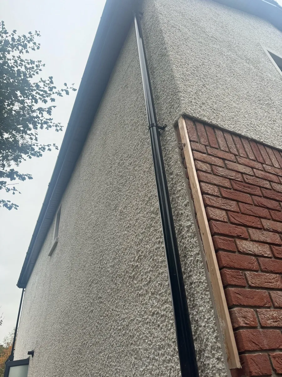 New 4m Round Black Gutter Downpipes ( x 9 ) - Image 1