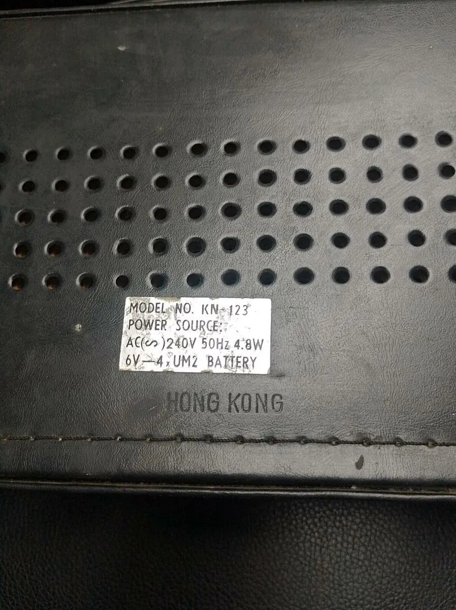 King Sonic 1970 portable radio - Image 2