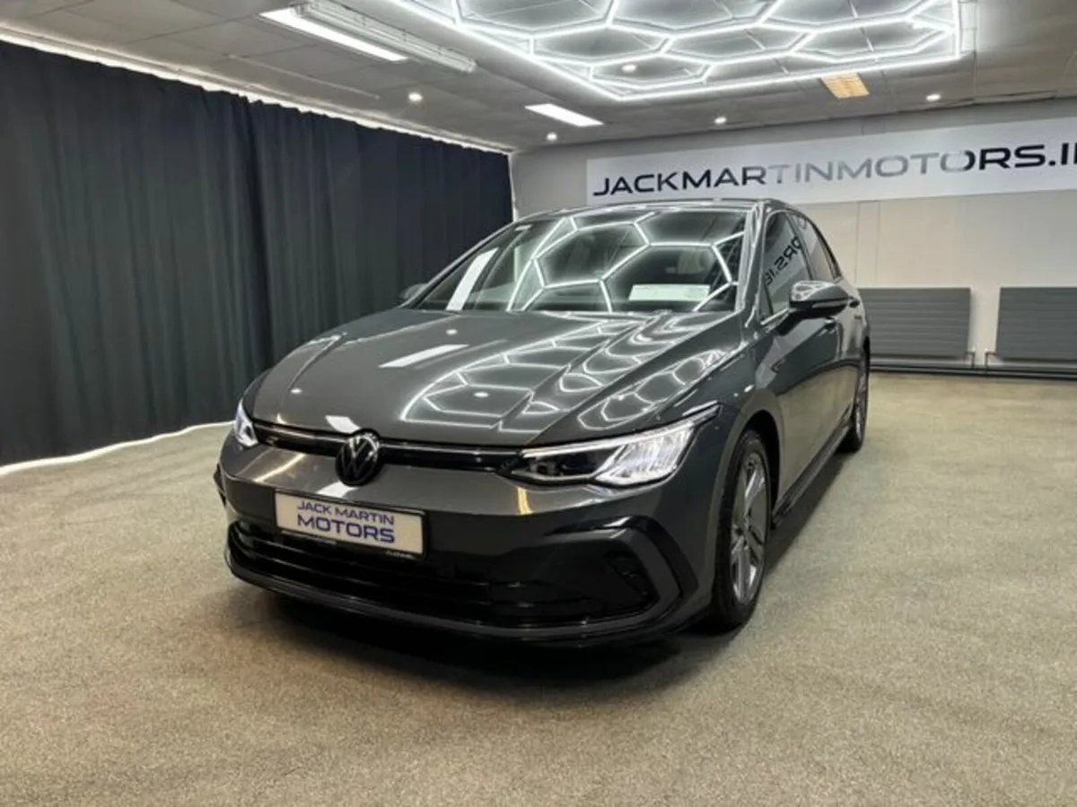 Volkswagen Golf R Line Auto 2.0 TDI Manufacturers - Image 3