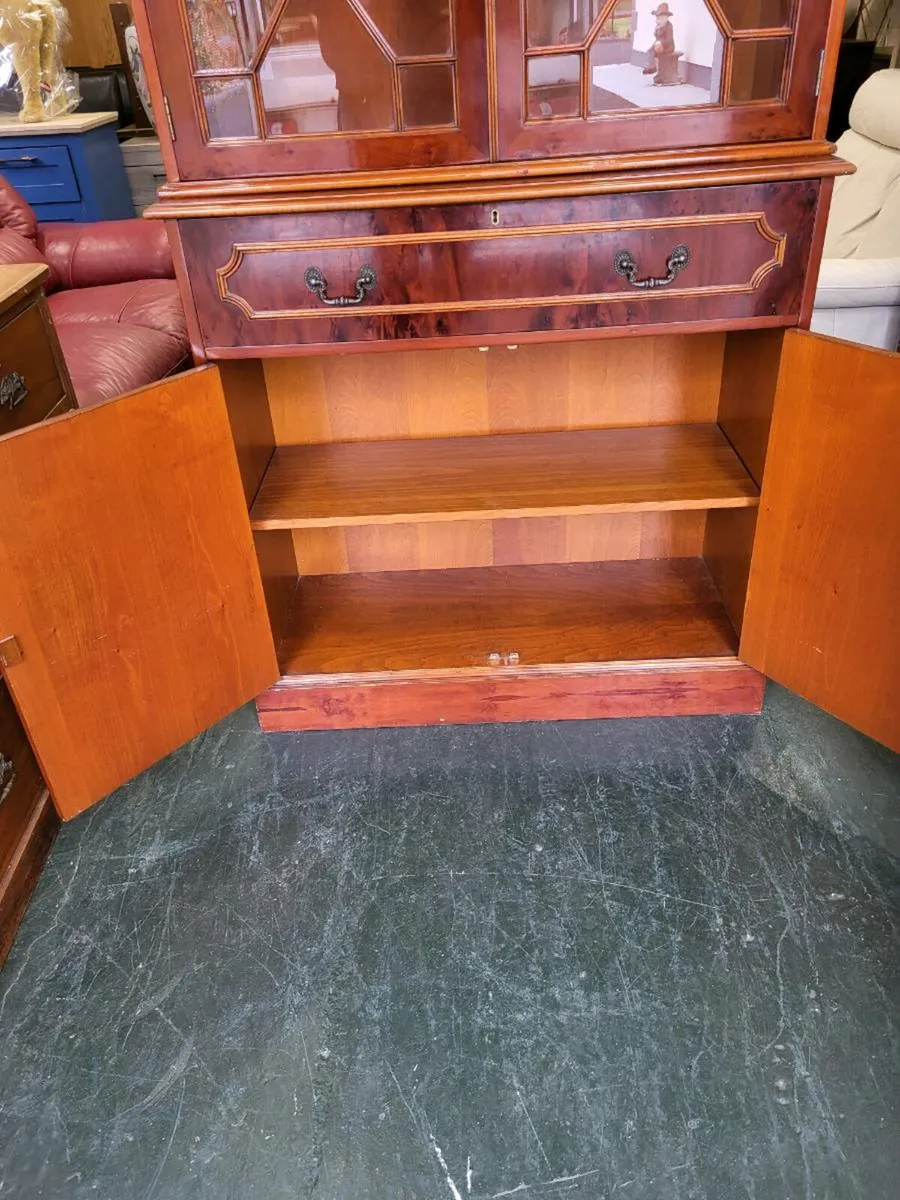 Beautiful Flamed Mahogany Bookcase/Bureau - Image 3