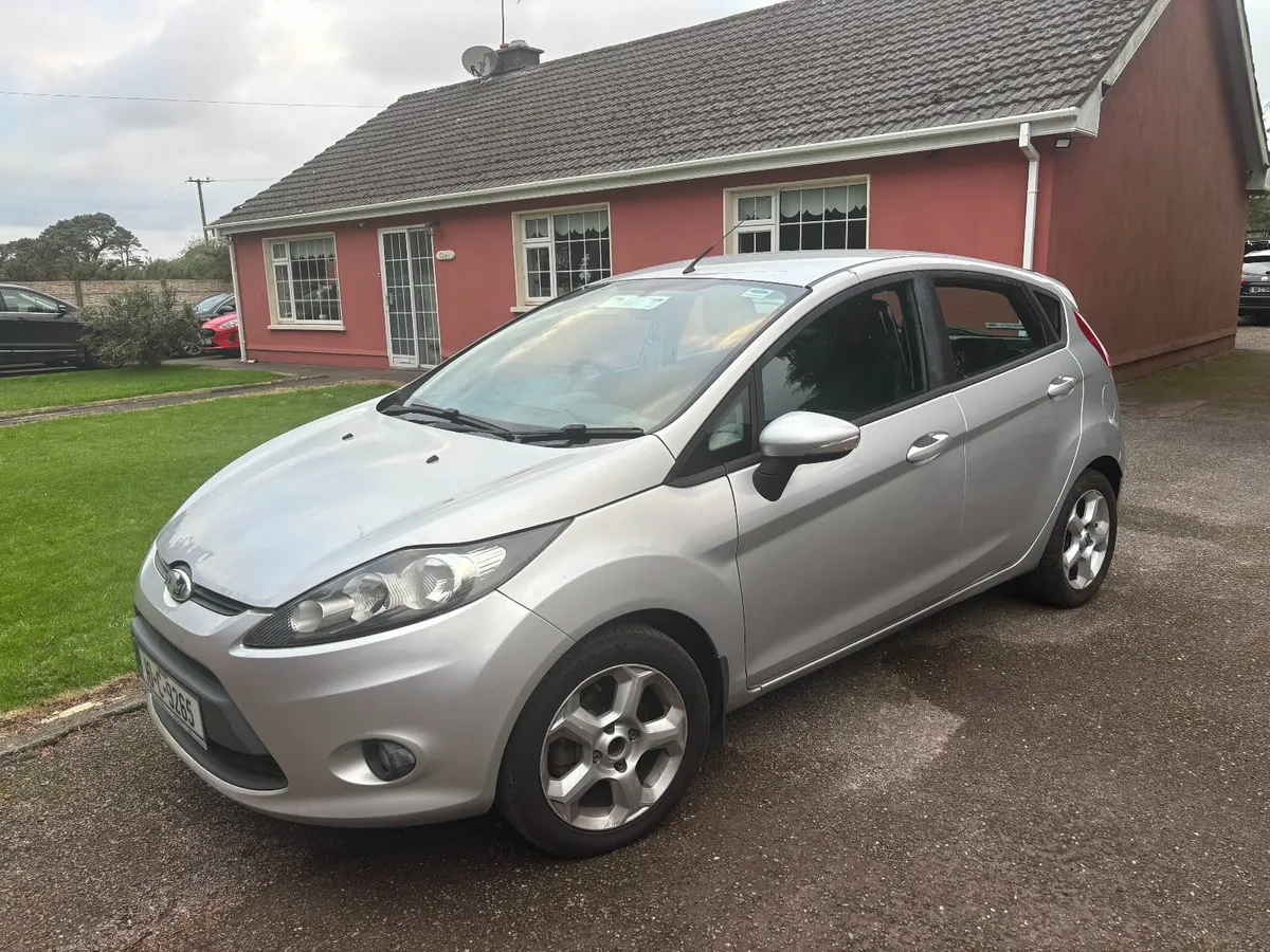 2010 Ford Fiesta 1.25 petrol new nct - Image 2