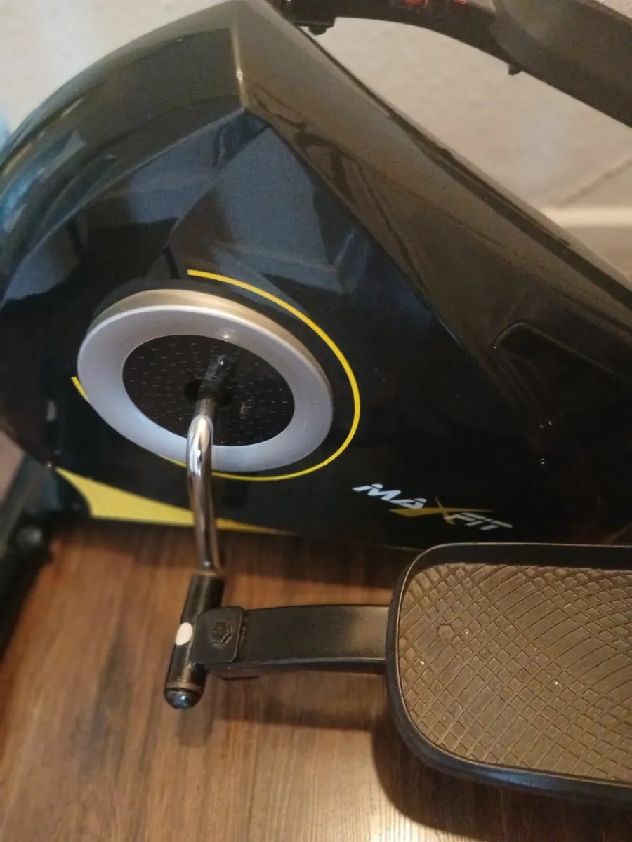 Crosstrainer - Image 3