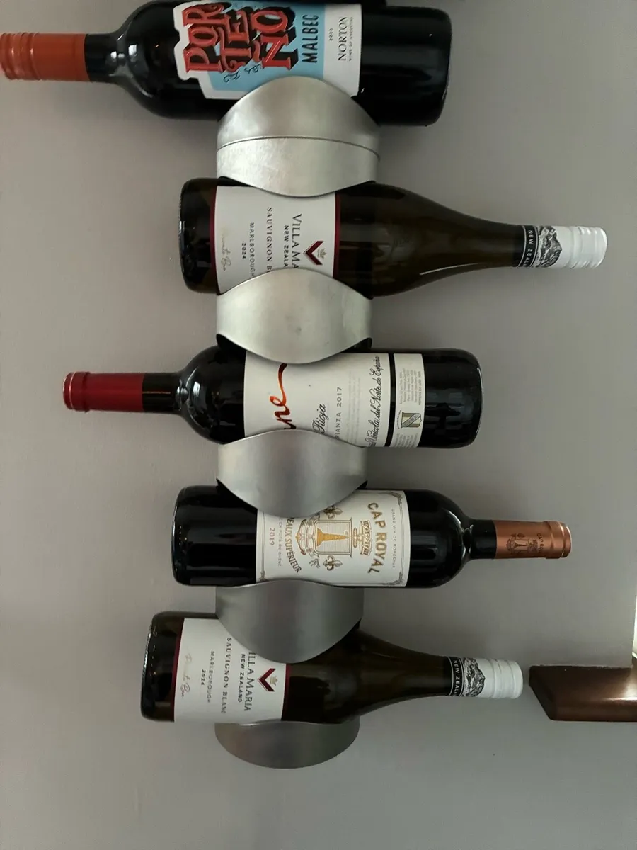 Wall mounted wine rack x 3 chrome - Image 2