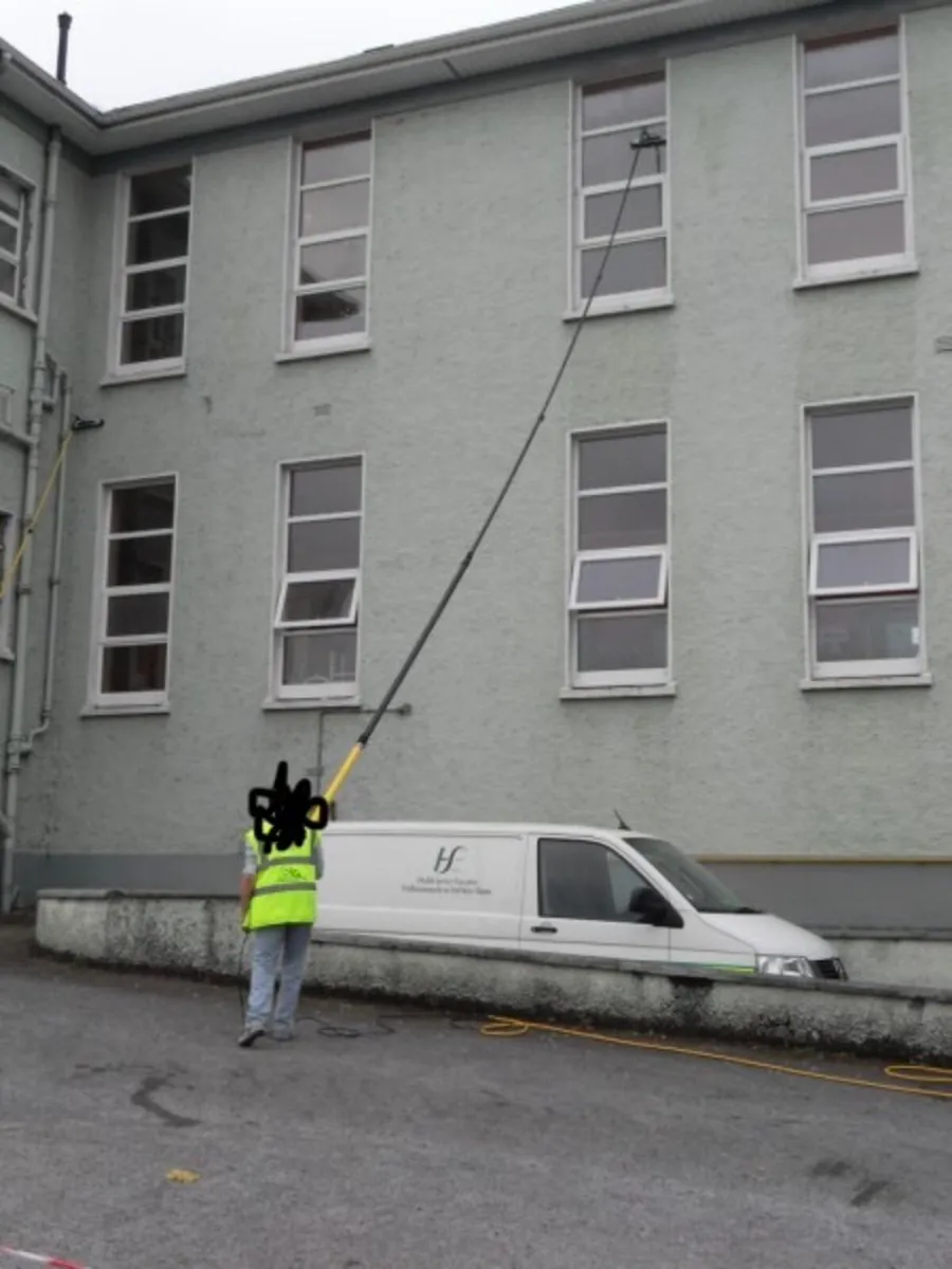 Ionic 36 Foot Water Fed window Cleaning Pole - Image 2