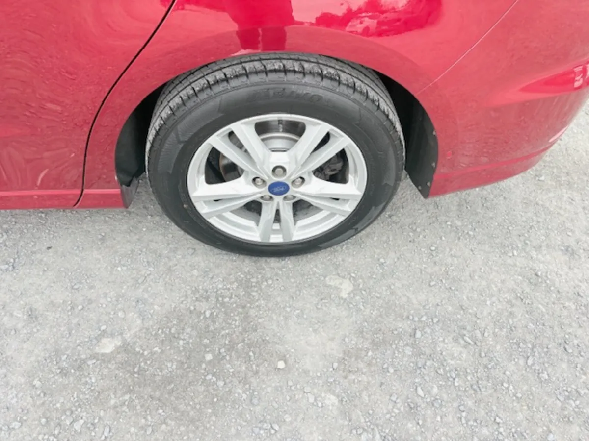 Ford S-Max 2016 - Image 2