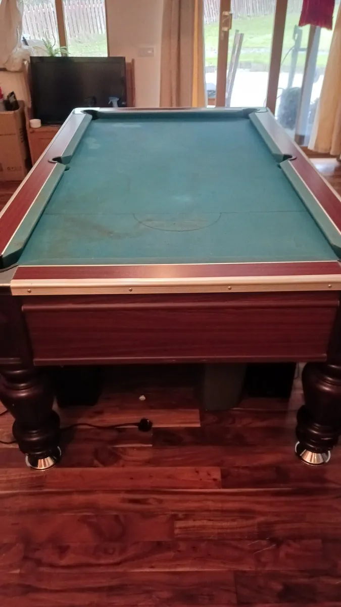 Pool table - Image 2