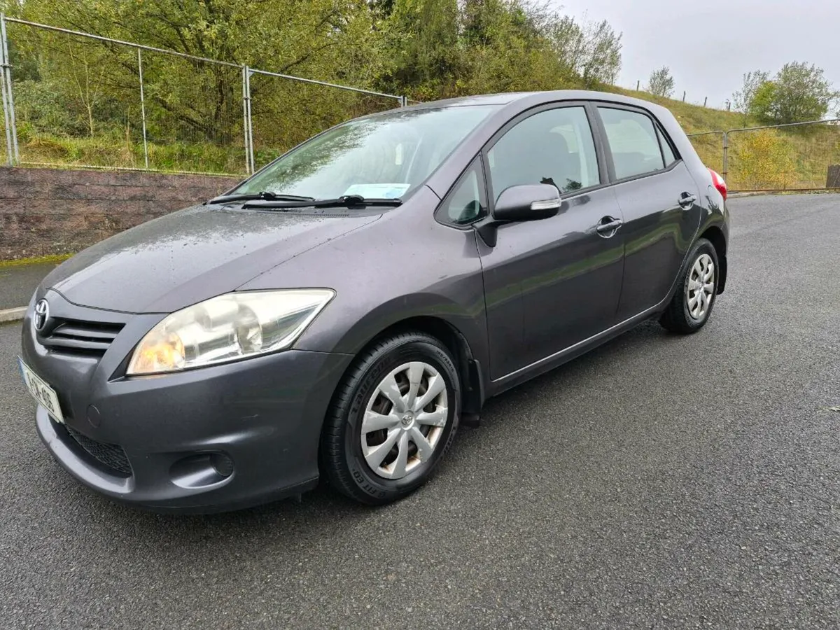 2011 Toyota Auris 1.33 Petrol New Fresh NCT - Image 2