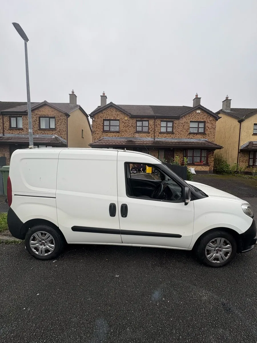 2015 Fiat Doblo 1.3 MULTIJET - Image 4