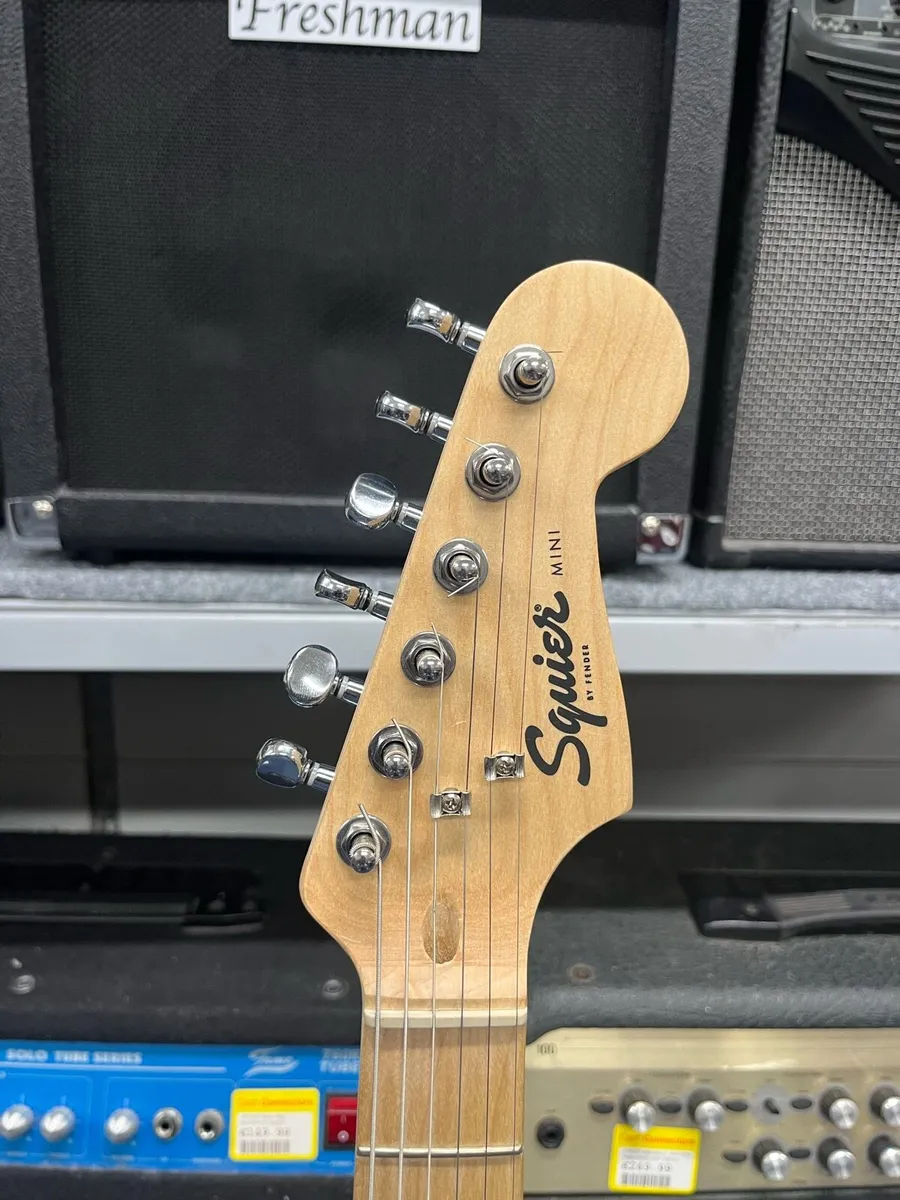 Squier Mini Jazzmaster - Image 4