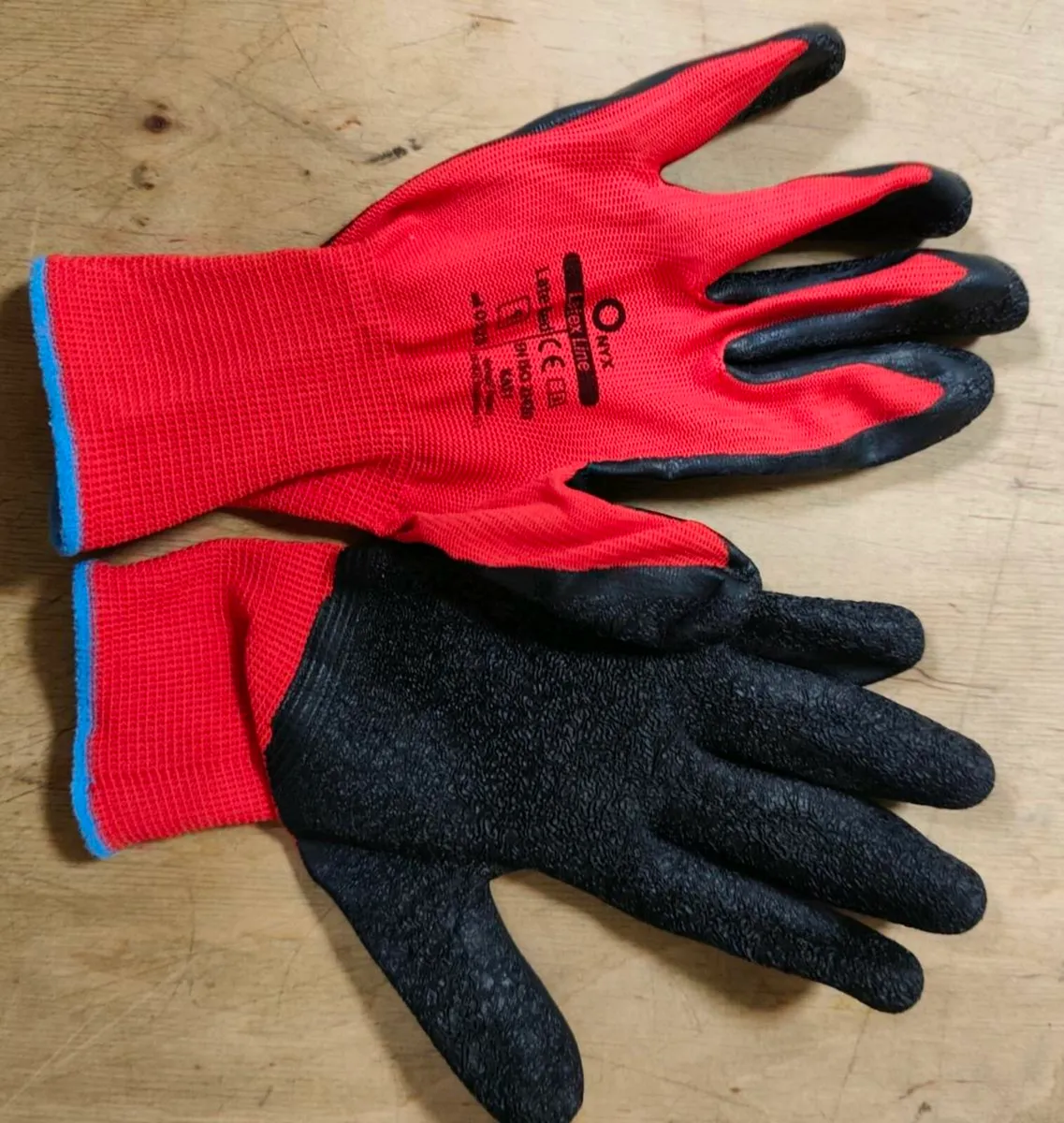 GLOVES - Image 1