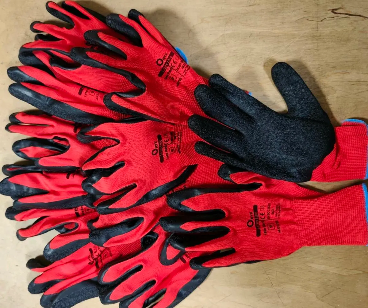 GLOVES - Image 3