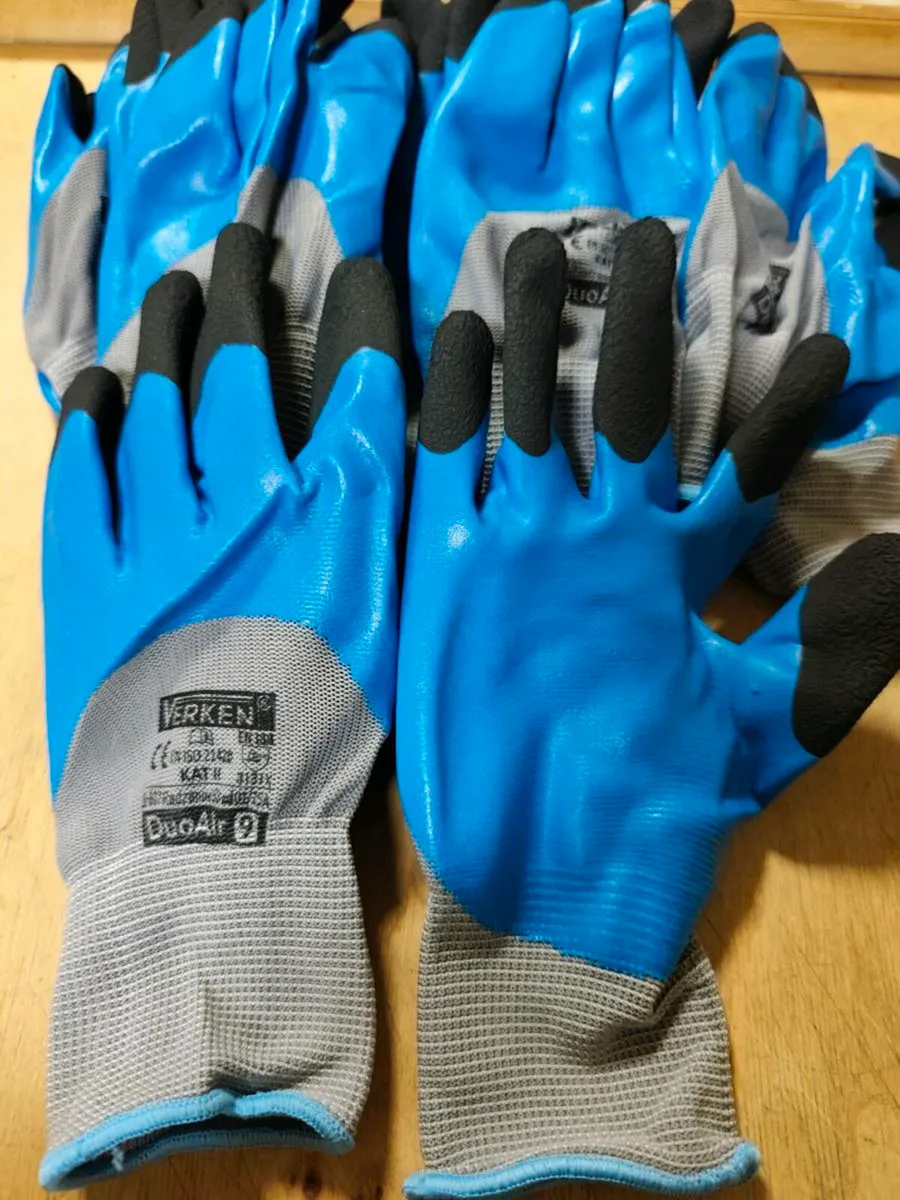GLOVES - Image 4