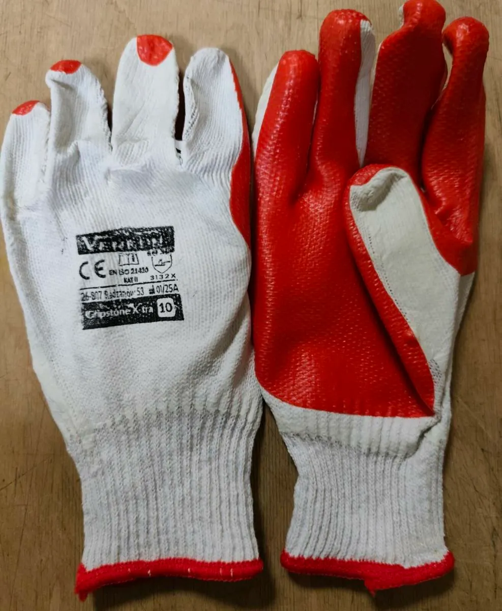 GLOVES - Image 1