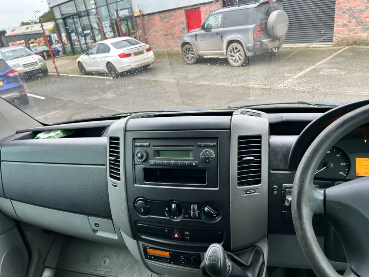 Mercedes-Benz sprinter - Image 4