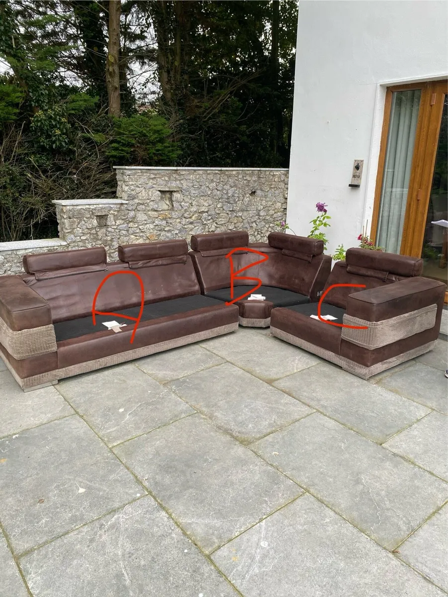 L Shaped Couch/Settee - Image 1