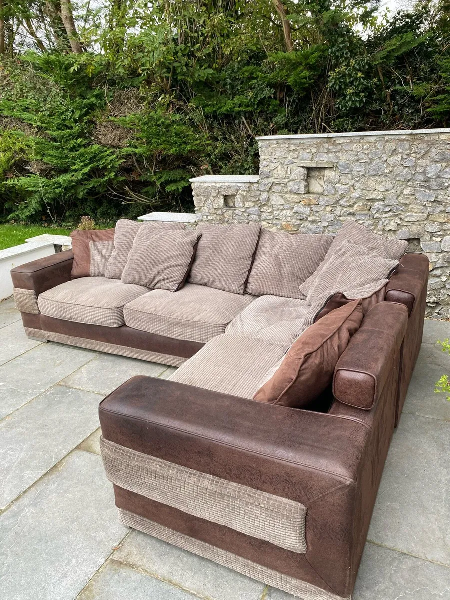 L Shaped Couch/Settee - Image 3