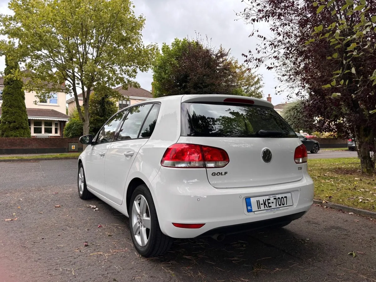 Volkswagen Golf 2011 - Image 4
