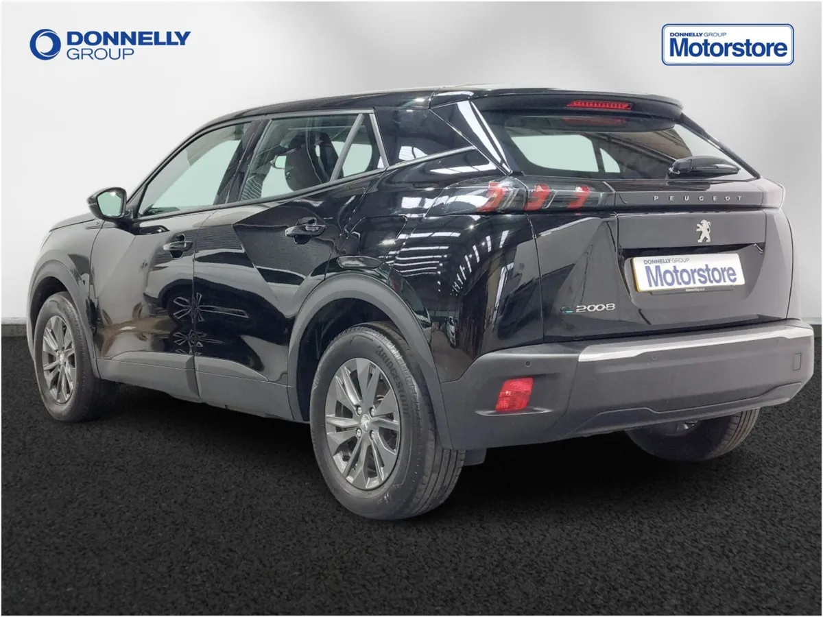 Peugeot 2008 E- Electric Estate Active Premium - Image 2