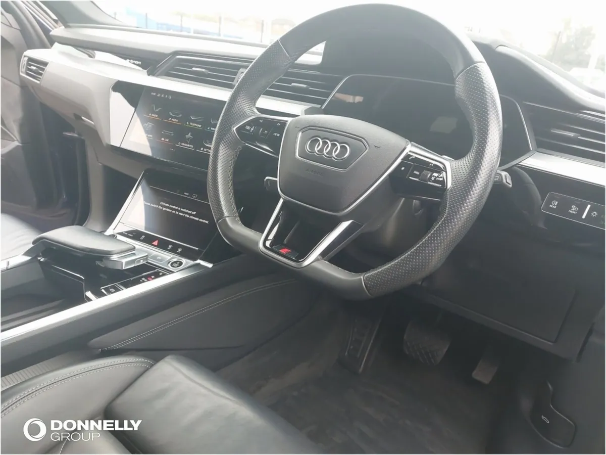 Audi E-tron Estate Black Edition - Image 4