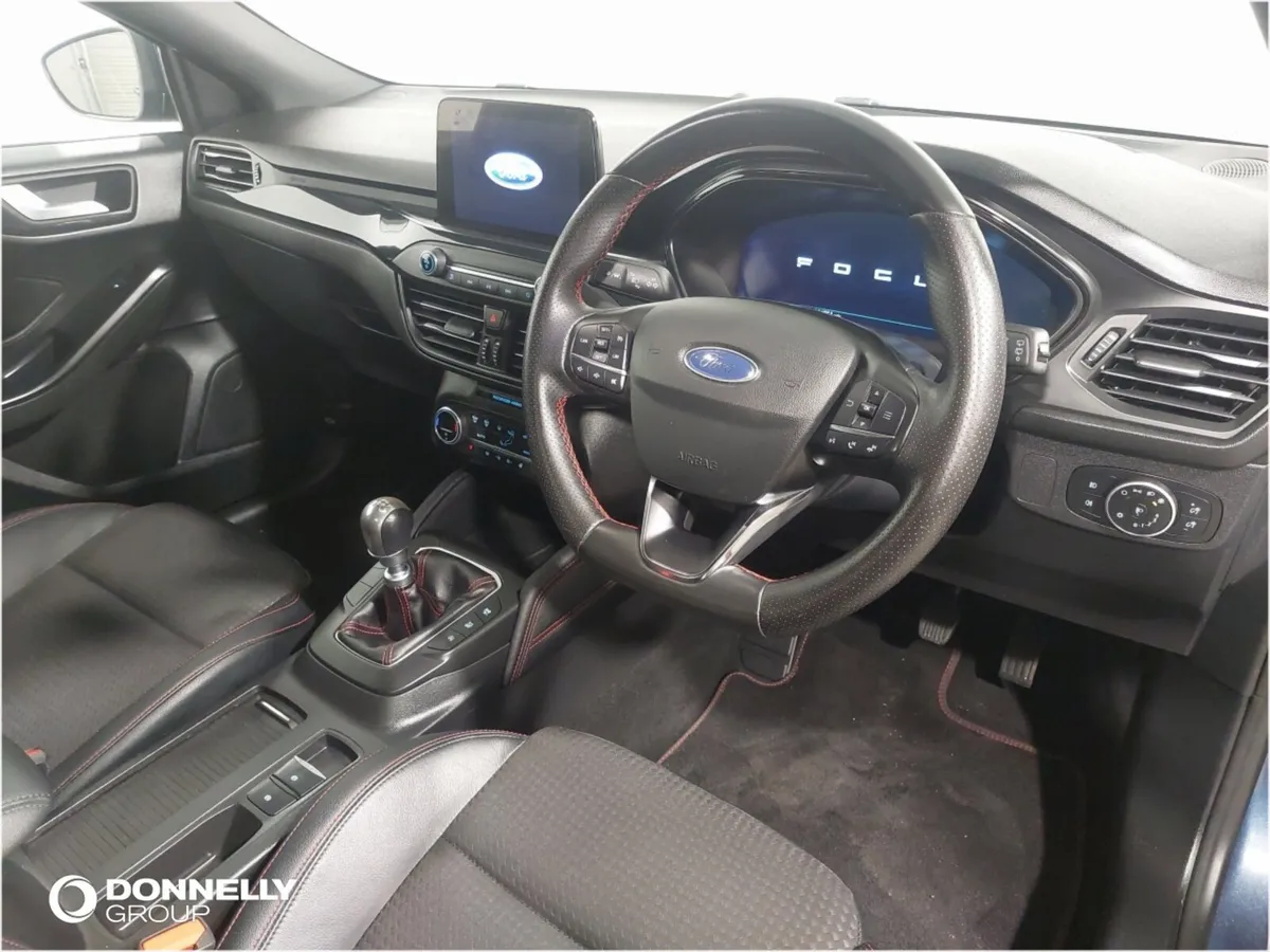 Ford Focus Diesel Estate ST-Line - Image 4