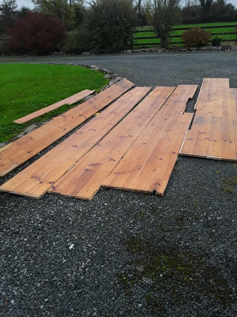 Pine Pitch Solid Wood Floor - Image 3