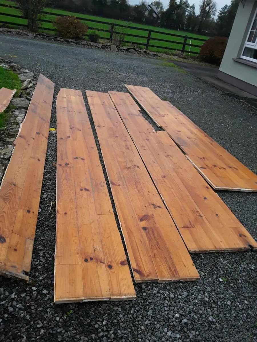 Pine Pitch Solid Wood Floor - Image 4