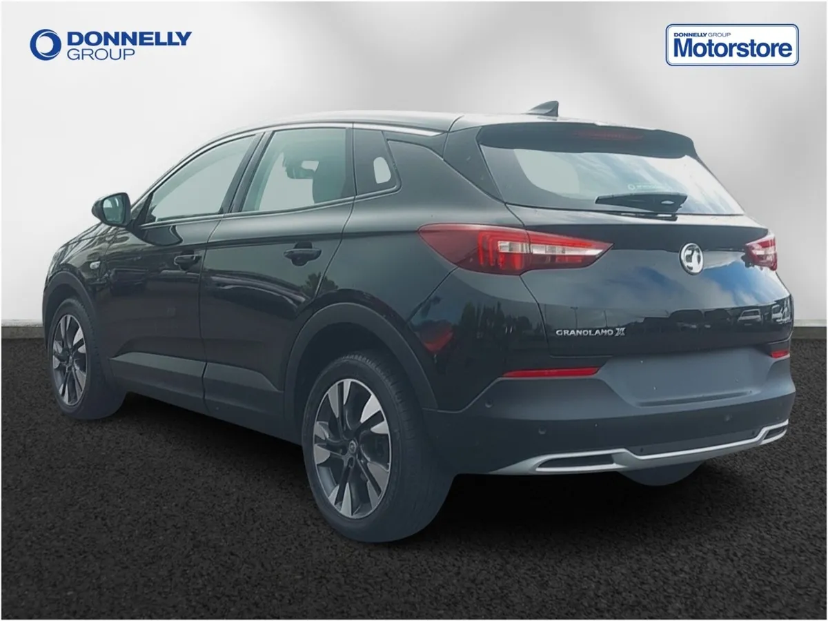 Vauxhall Grandland X Diesel Hatchback Sport Nav - Image 2