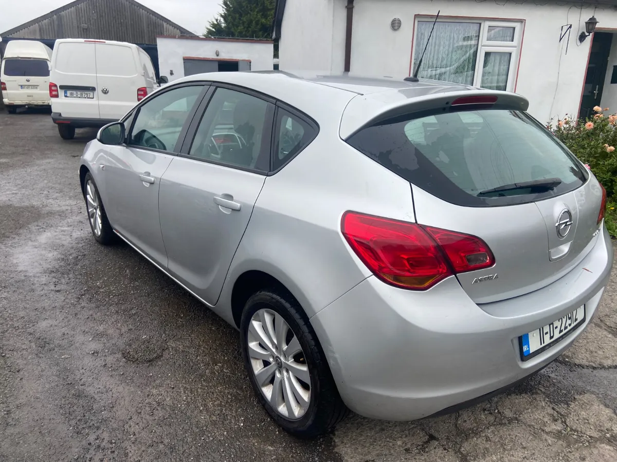 Opel Astra 2011 new nct - Image 3