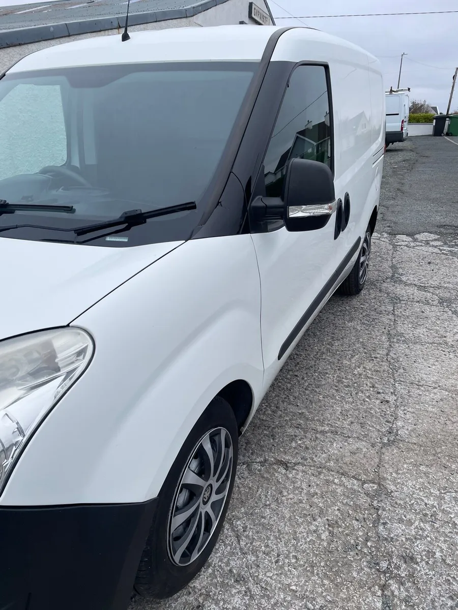 2016 Vauxhall combo -D  van - Image 3