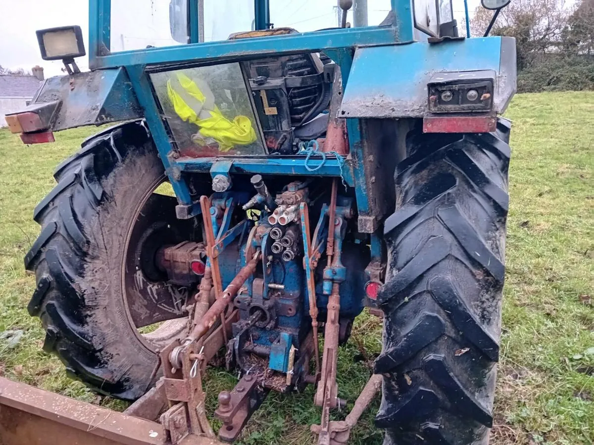 Tractor - Image 4