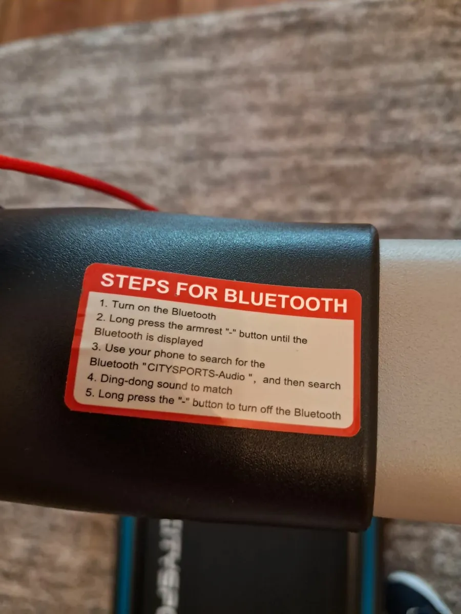 Compact treadmill/walking pad - Image 4