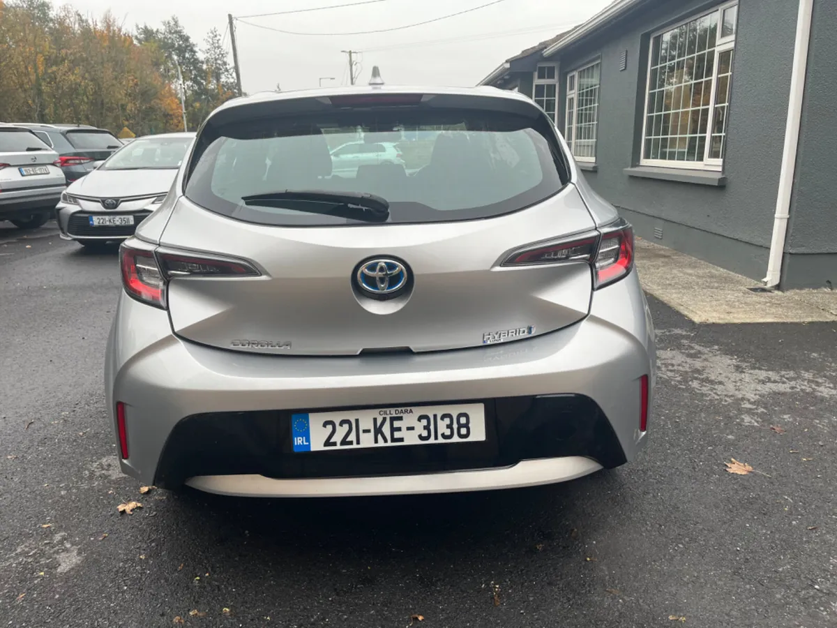Toyota Corolla Hatchback 1.8L Mild Hybrid - Image 4