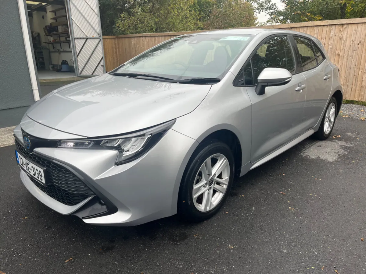 Toyota Corolla Hatchback 1.8L Mild Hybrid - Image 1
