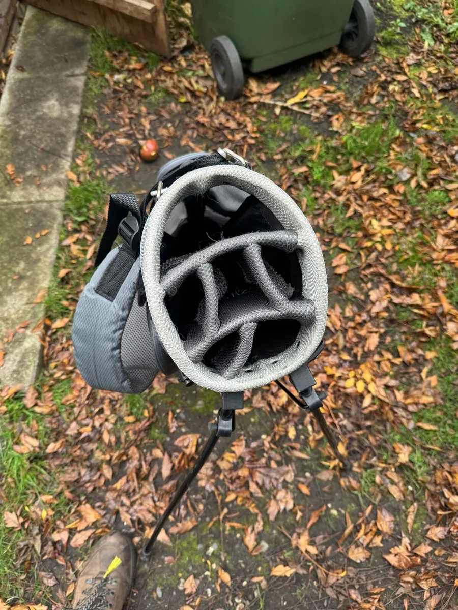 Golf bag - Image 1