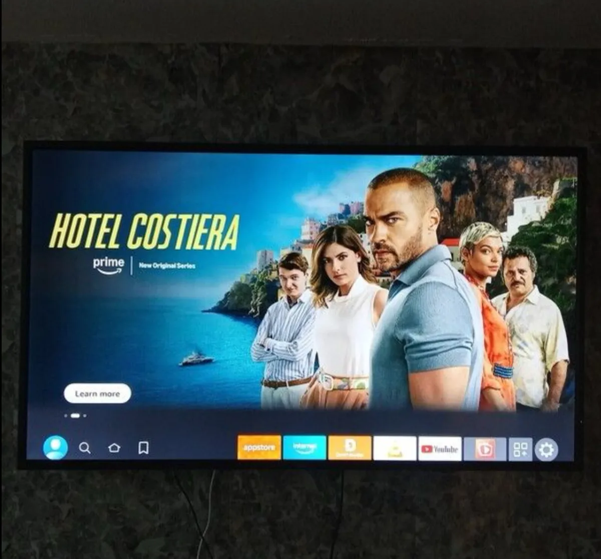 70 inch 4k tv - Image 1