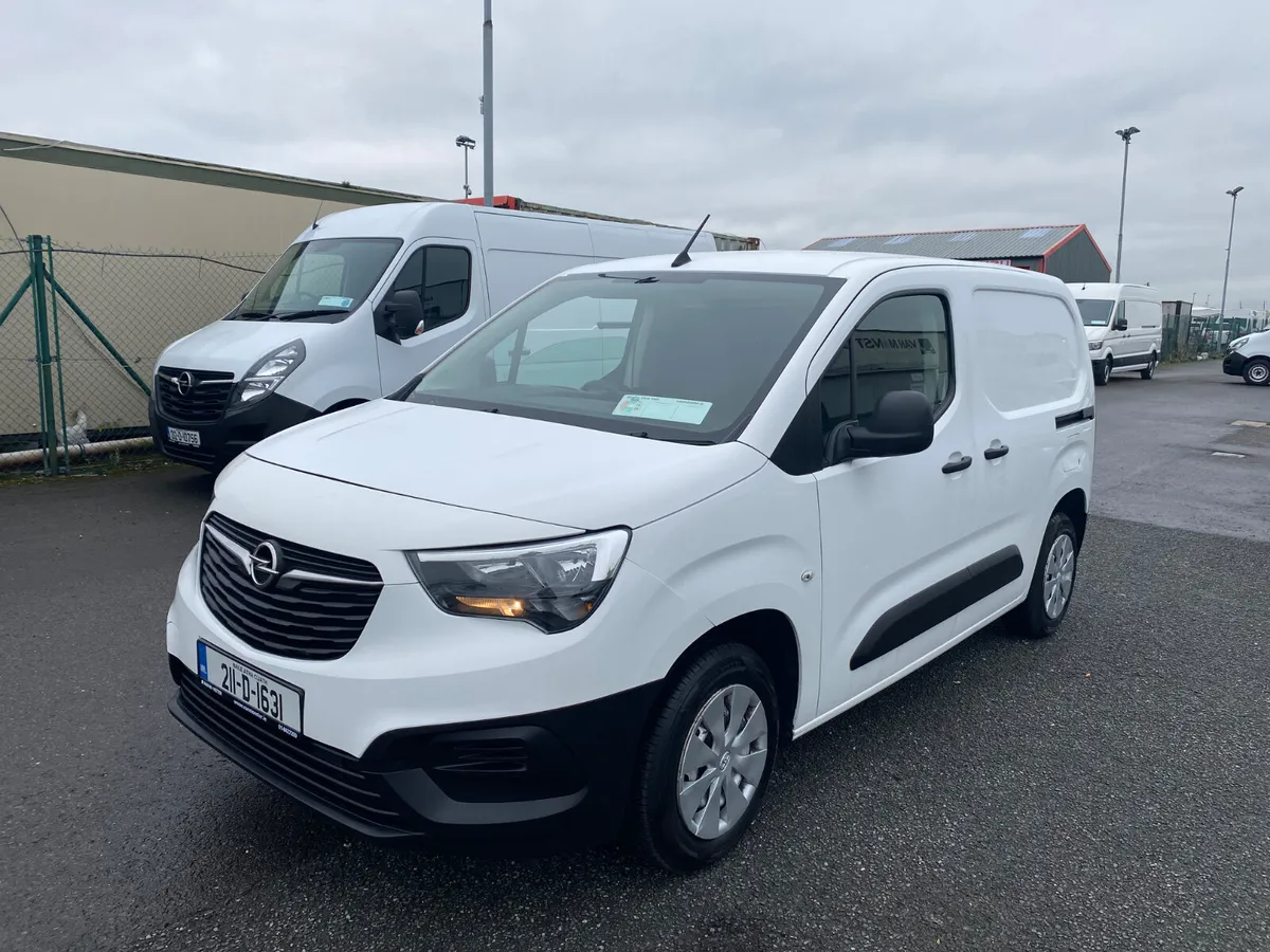 2021 Opel Combo 1.5 75BHP - Image 3