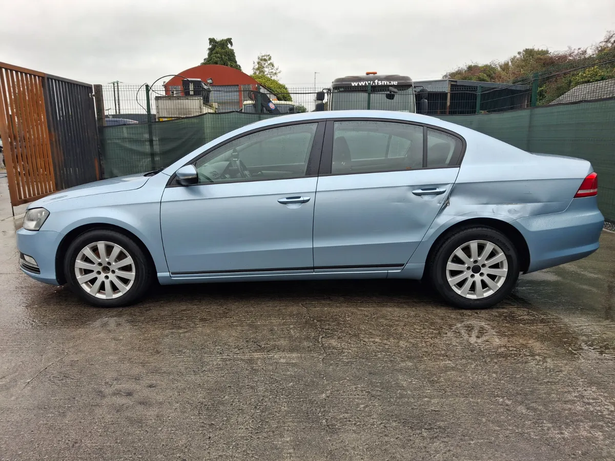 132 Volkswagen Passat  TDI - Image 3