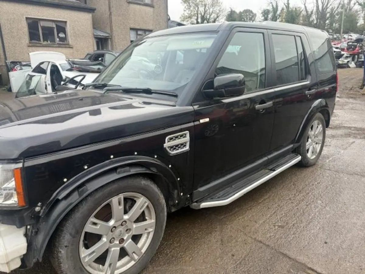 2013 Land Rover Discovery 4 - Image 2