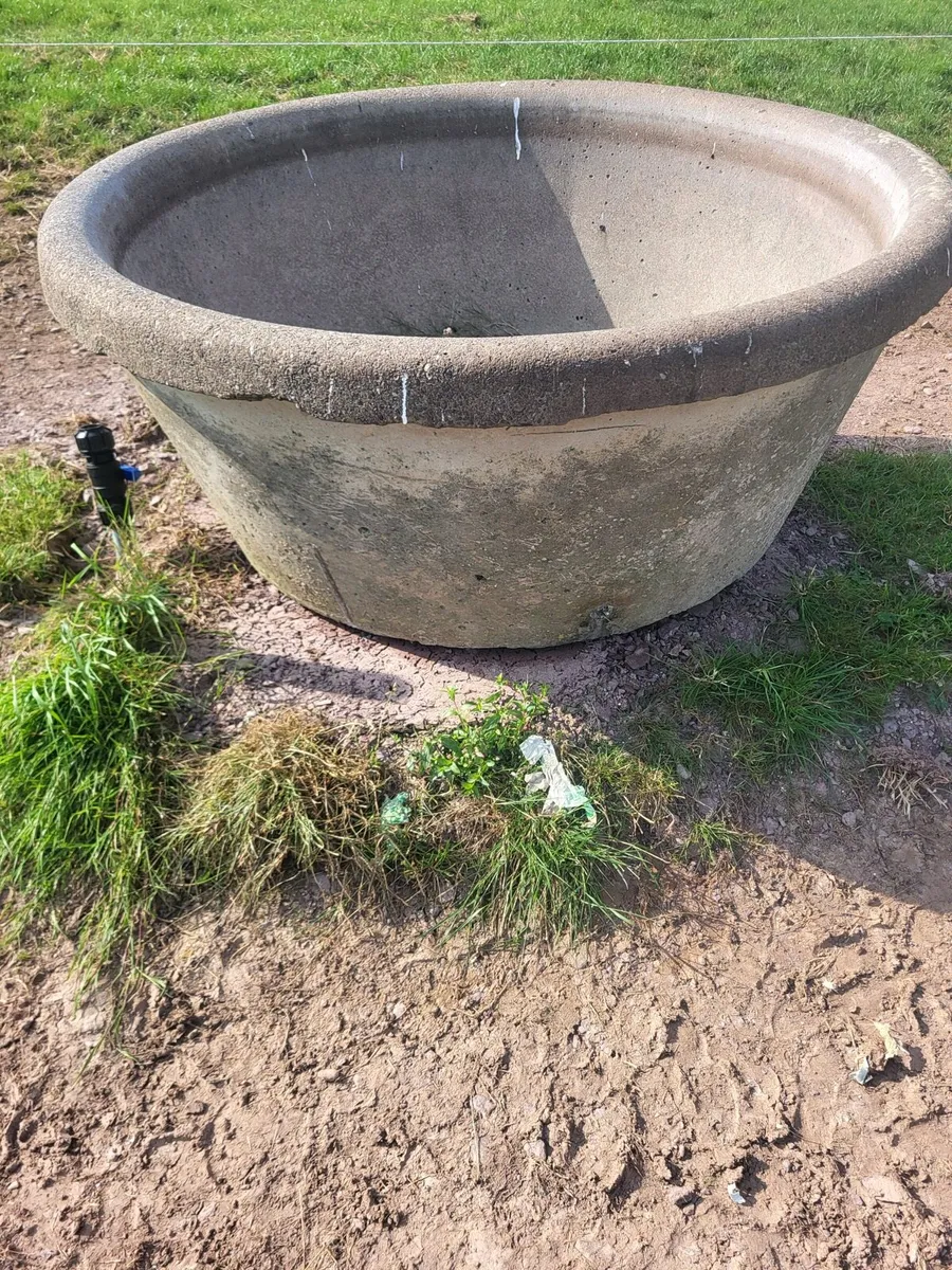 Water troughs - Image 1