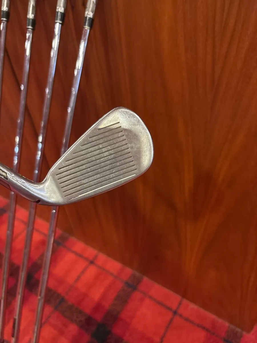Taylor Made Stealth (Left Hand) 5-PW Reg Steel - Image 2