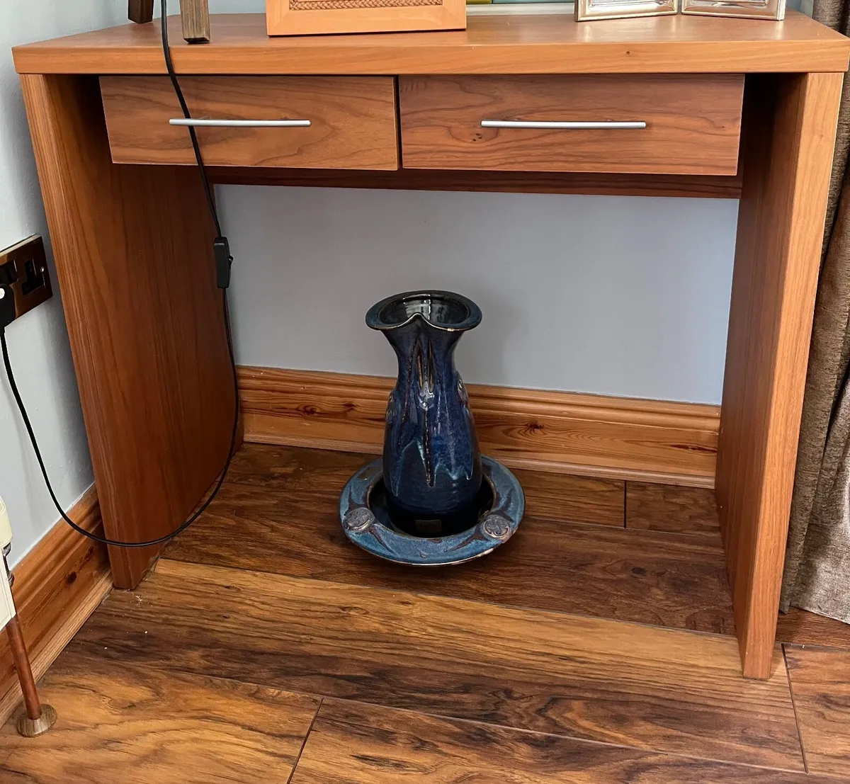 Console table and display cabinet - Image 4