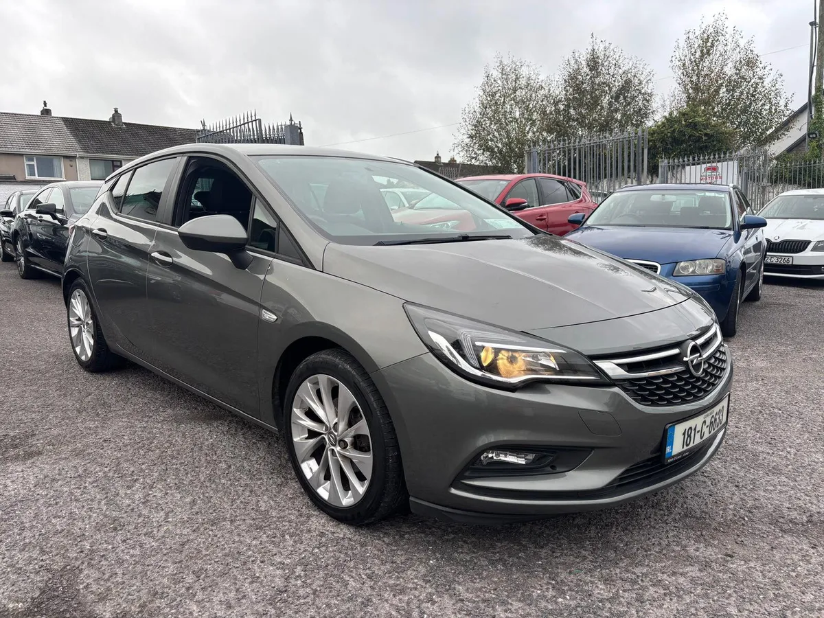 Opel Astra 2018 1.6 CDTI  LOW  MILEAGE - Image 1