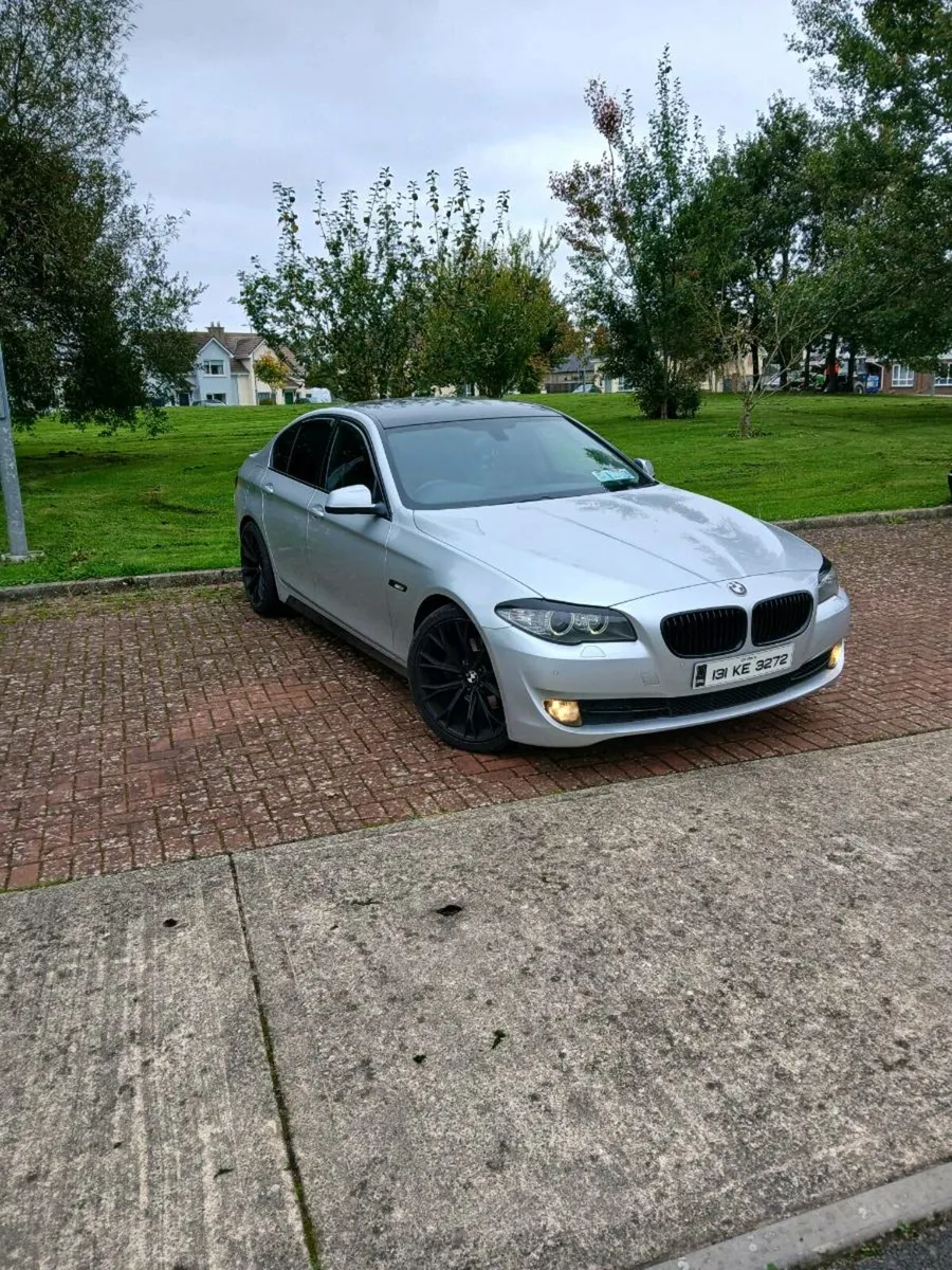 BMW 520D AUTO - Image 1