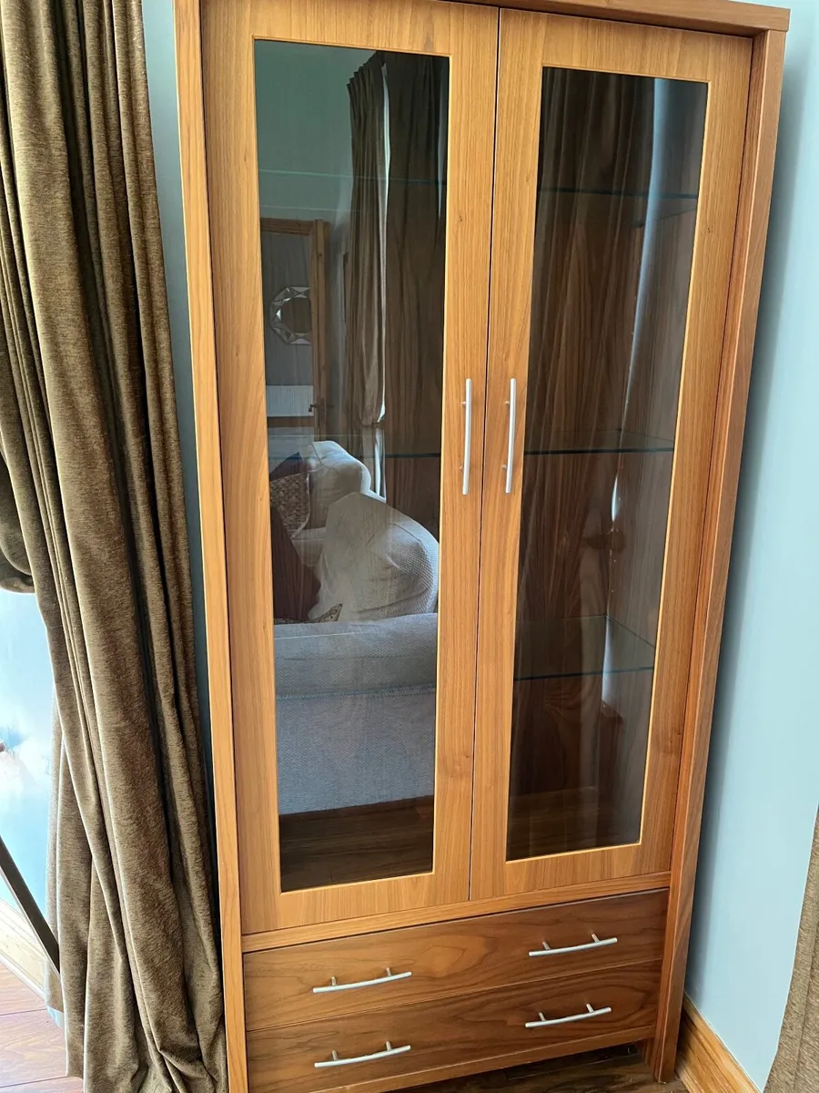 Console table and display cabinet - Image 3