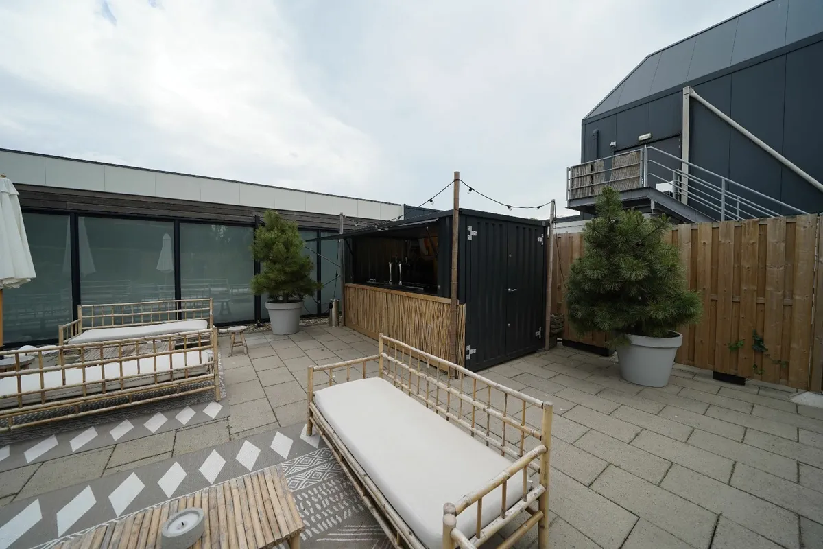 Outdoor Bar Container – Ready to Use! - Image 2